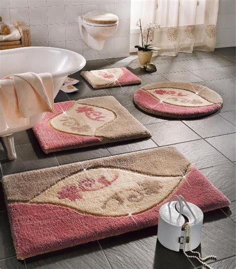 Magic stool bath mat